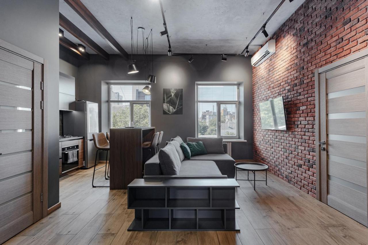 Deribasovskaya 18 Loft Apartment Odessa Ngoại thất bức ảnh
