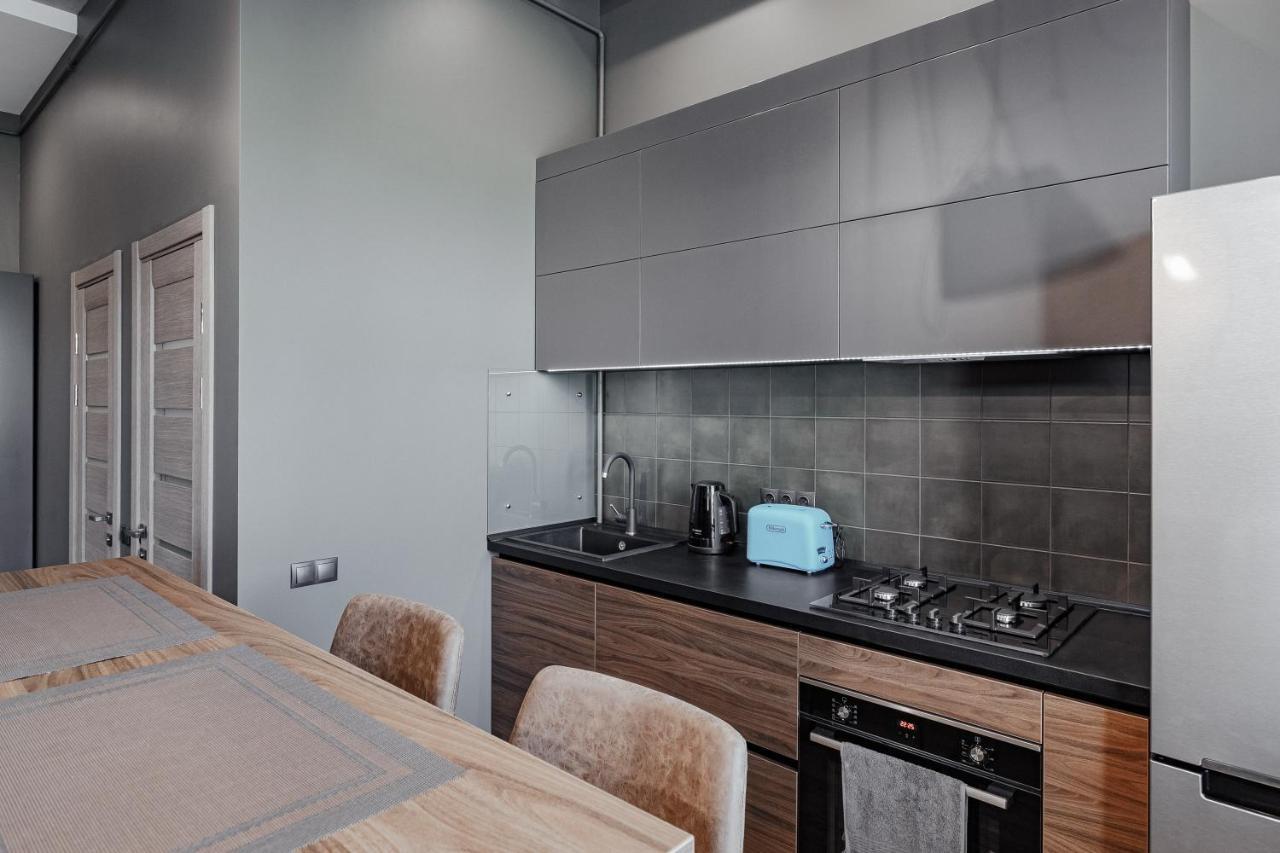 Deribasovskaya 18 Loft Apartment Odessa Ngoại thất bức ảnh