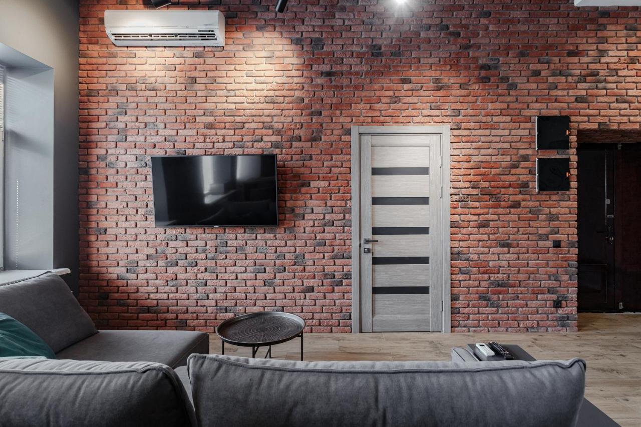 Deribasovskaya 18 Loft Apartment Odessa Ngoại thất bức ảnh