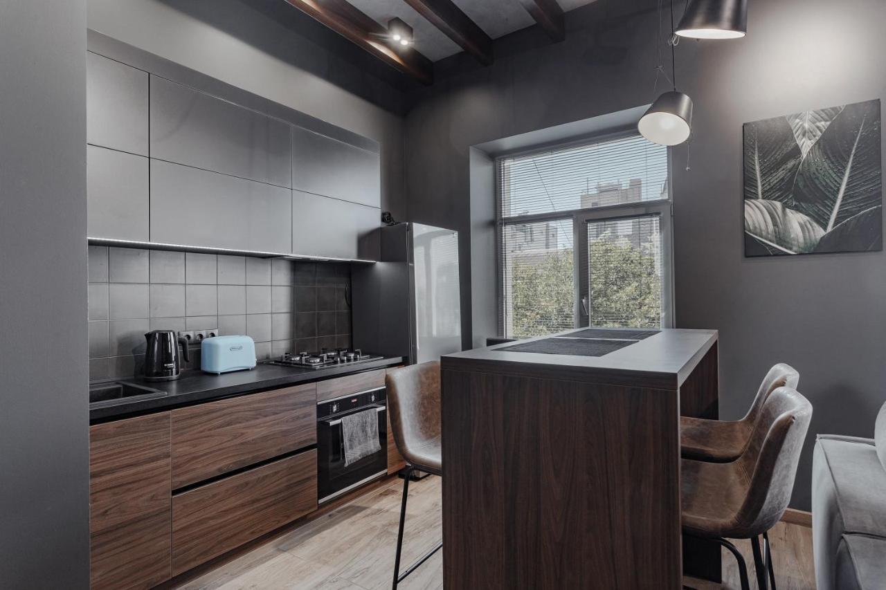 Deribasovskaya 18 Loft Apartment Odessa Ngoại thất bức ảnh