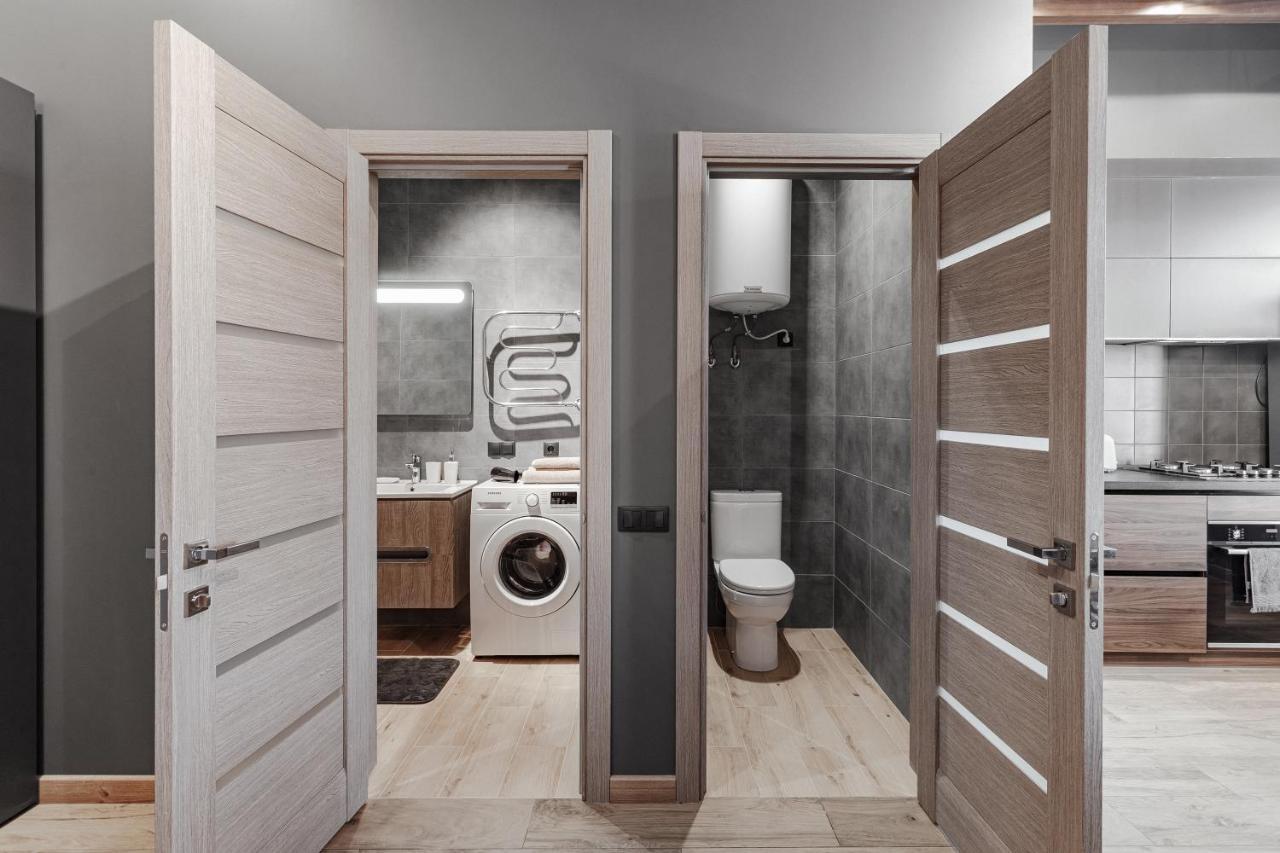 Deribasovskaya 18 Loft Apartment Odessa Ngoại thất bức ảnh